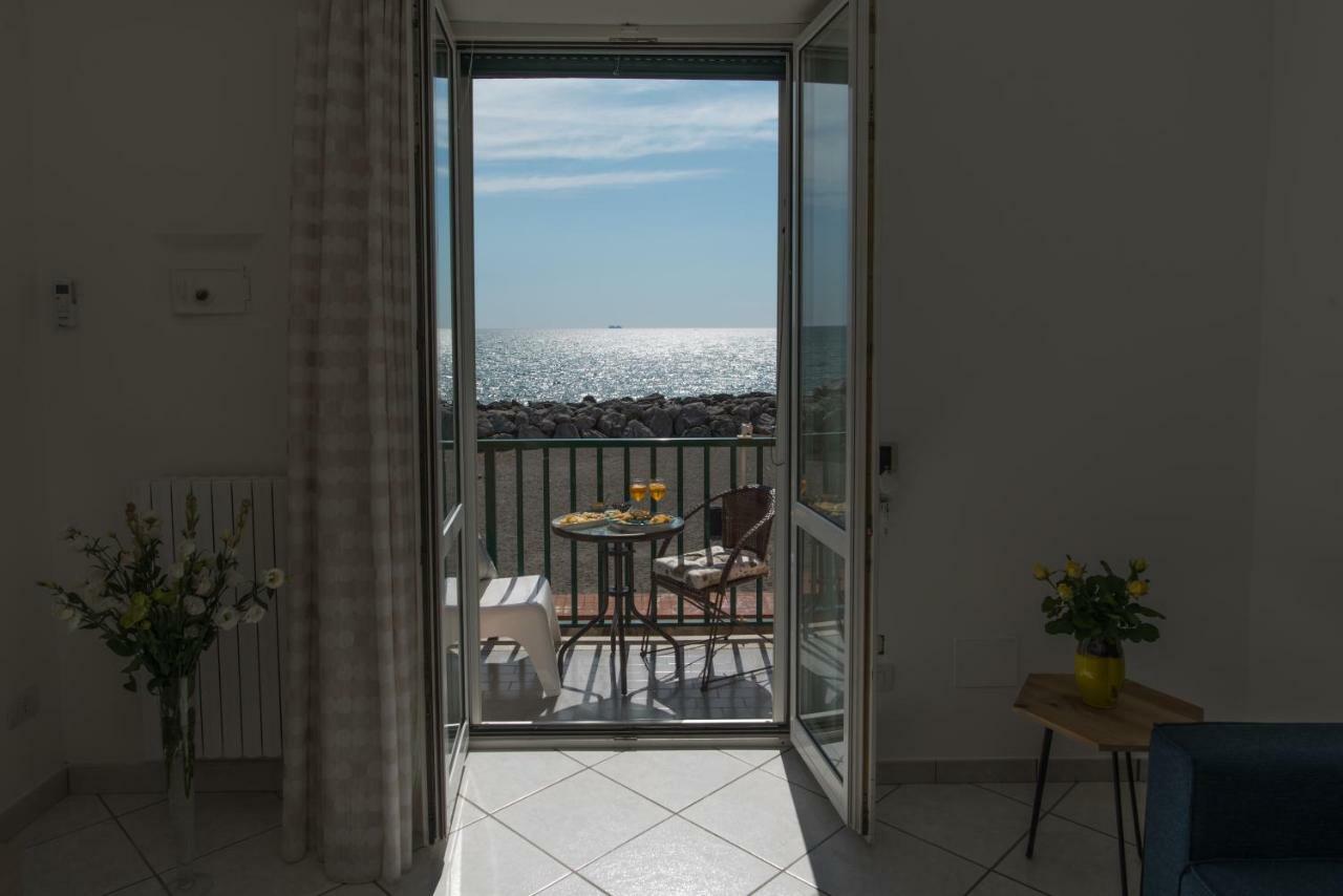 Dulce Mare Leilighet Salerno Eksteriør bilde